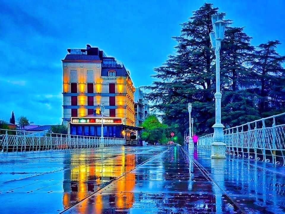 Izo'S Home Κουτάισι Εξωτερικό φωτογραφία